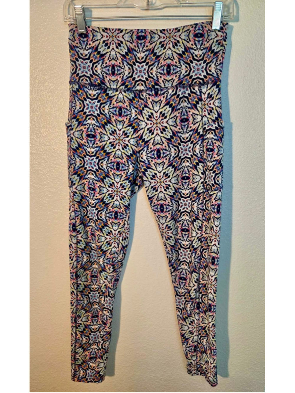 ShoSho Women’s L Multicolor Geometric Print Full-Length Leggings
